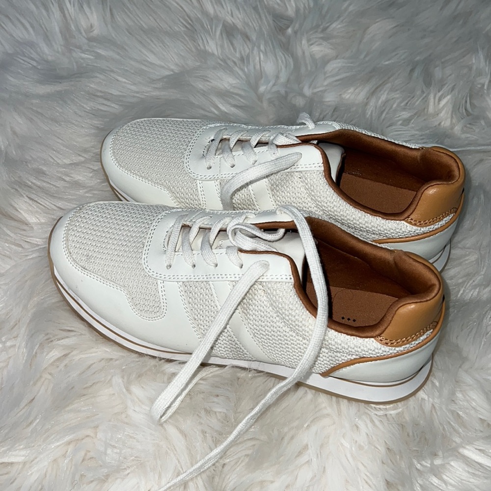 Banana Republic Sneakers